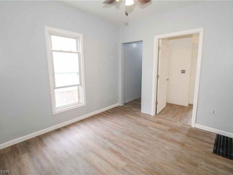152 Garvin Avenue, Elyria, OH 44035 Photo 11