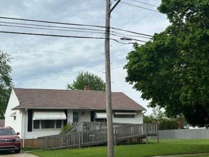 207 Forbes Road Bedford, OH 44146