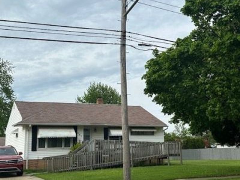 207 Forbes Road, Bedford, OH 44146 Photo 1