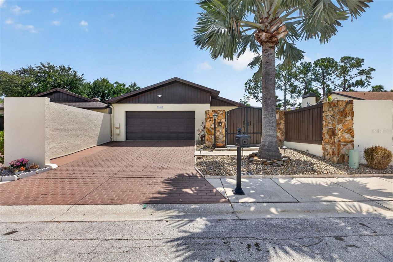 13522 Avista Drive, Tampa, FL 33624 Photo