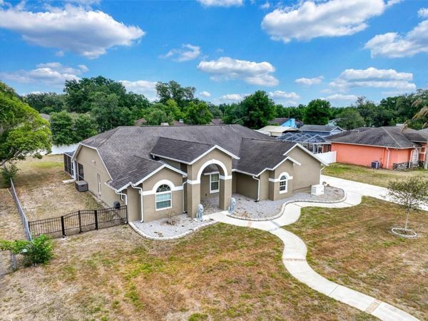 12229 LANGSHAW DRIVE , THONOTOSASSA, FL 33592