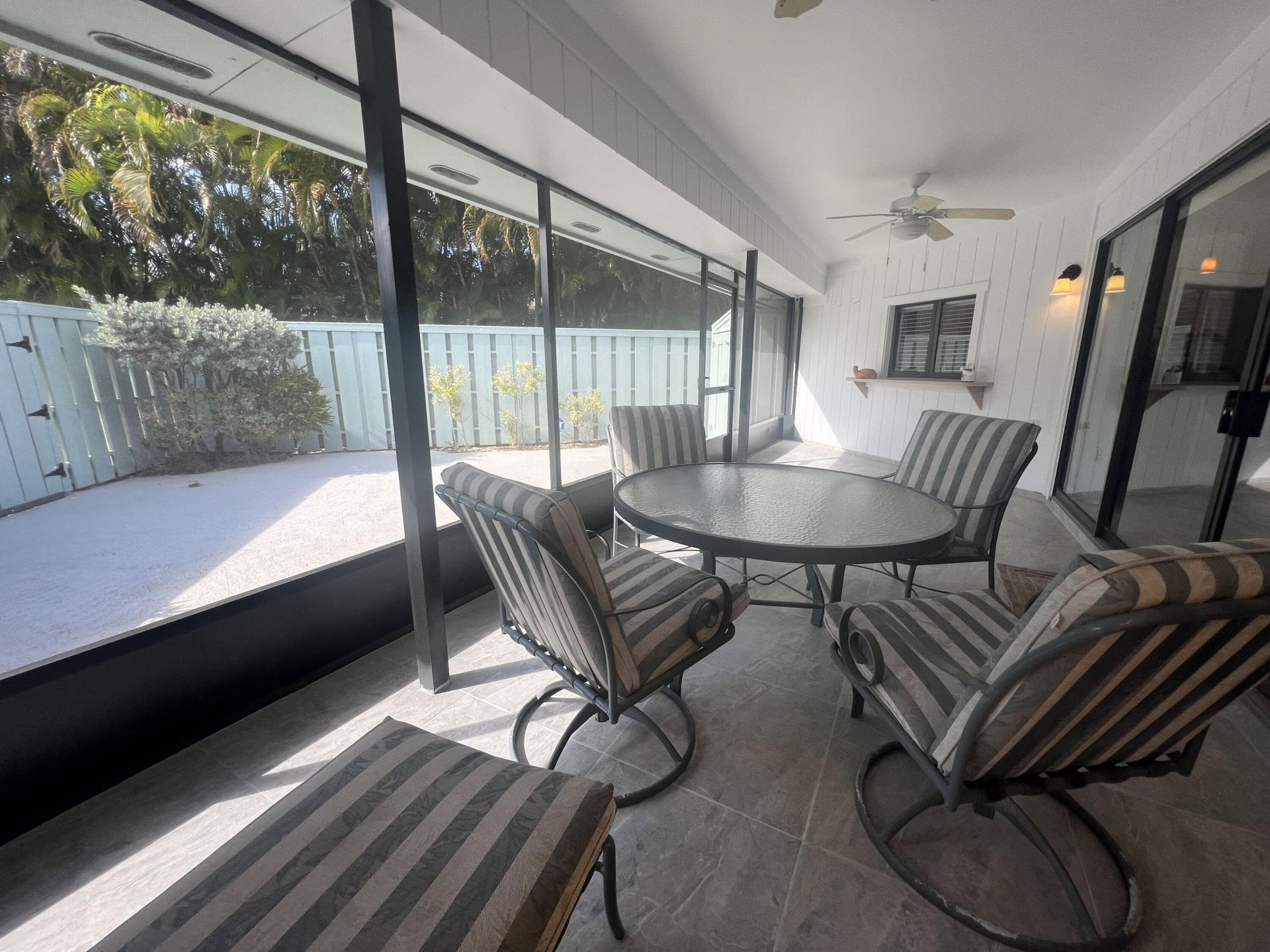 1127 E Seminole Avenue, Unit 16d, Jupiter, FL 33477 Photo
