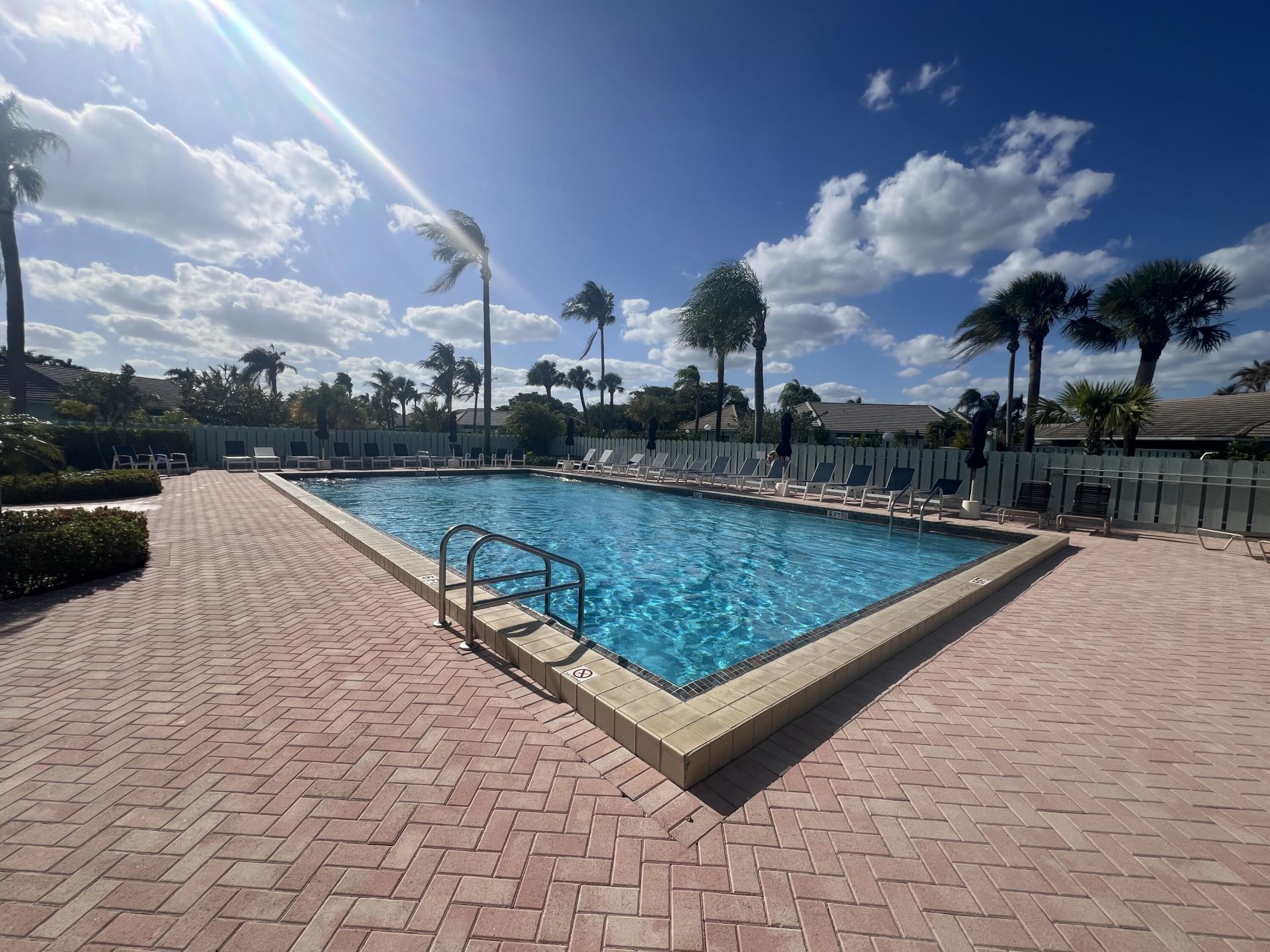 1127 E Seminole Avenue, Unit 16d, Jupiter, FL 33477 Photo