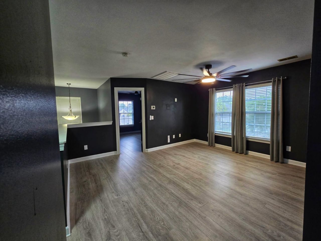 4301 Marshwood Dr. Photo 8