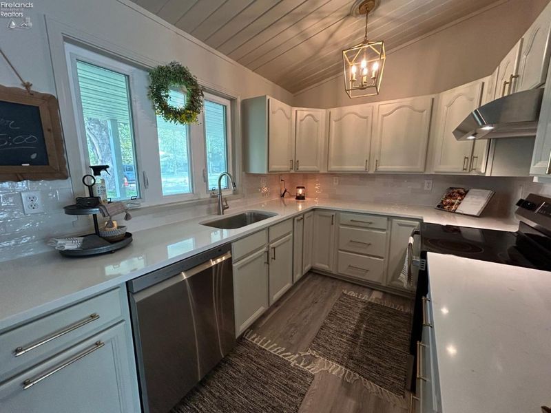 5573 Martin Avenue, Vermilion, OH 44089 Photo 5