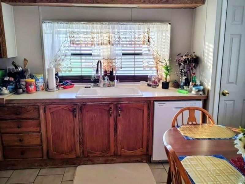 134 W Birchard, Sandusky, OH 44870 Photo 3
