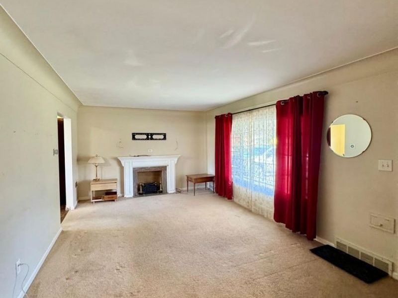 2843 Castleton, Toledo, OH 43613 Photo 3