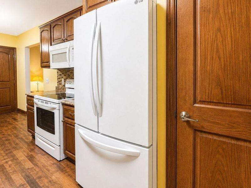 2843 Castleton, Toledo, OH 43613 Photo 9