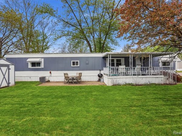 27 Ponderosa Trail, Van Buren Twp, MI 48111