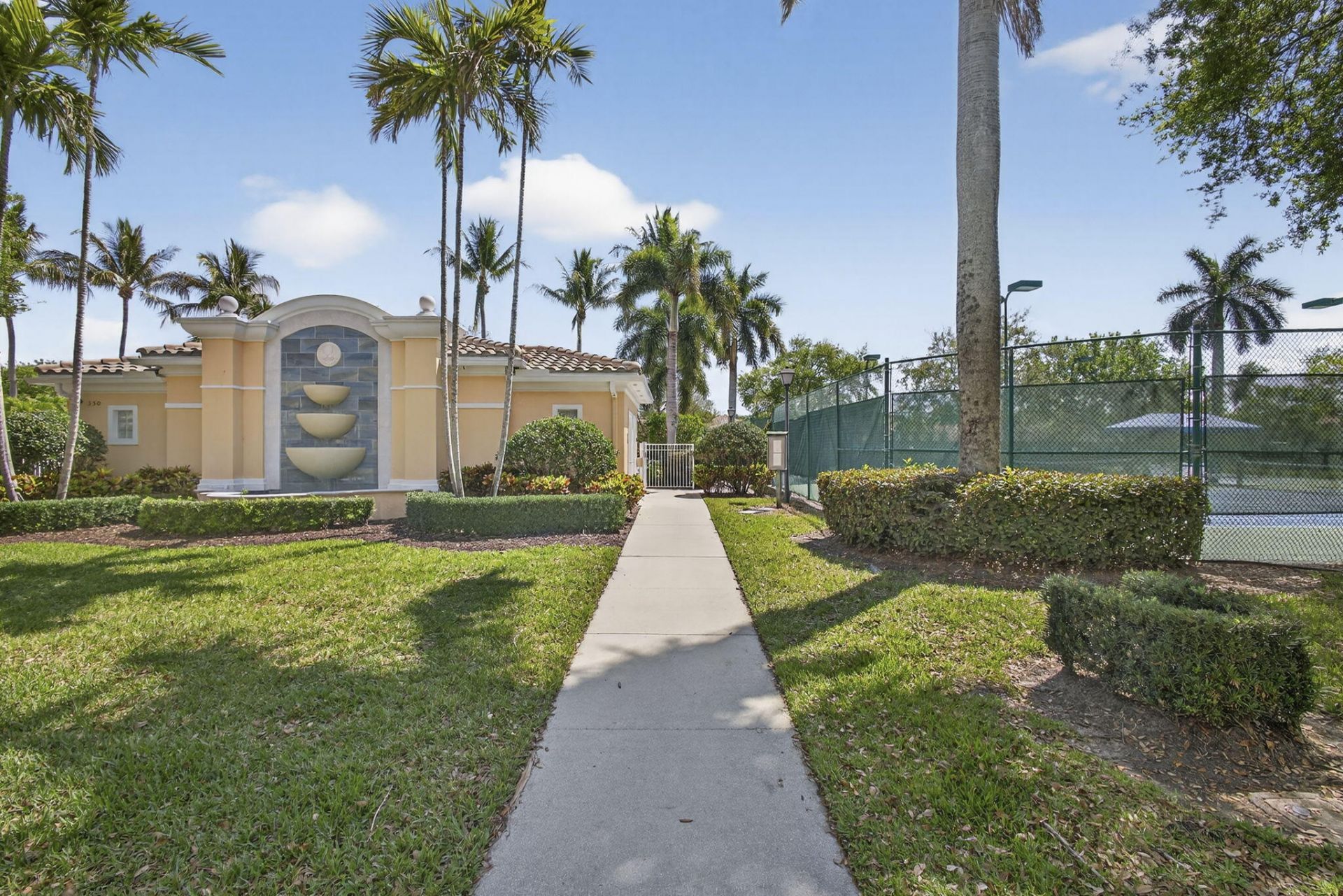 306 Salinas Drive, Palm Beach Gardens, FL 33410 Photo