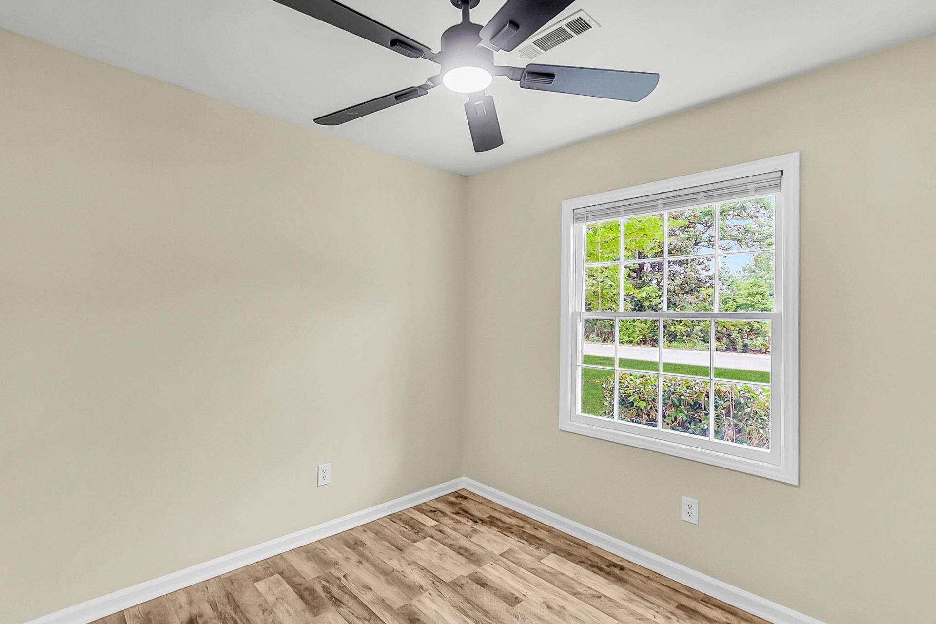 409 Robin Drive Photo 10