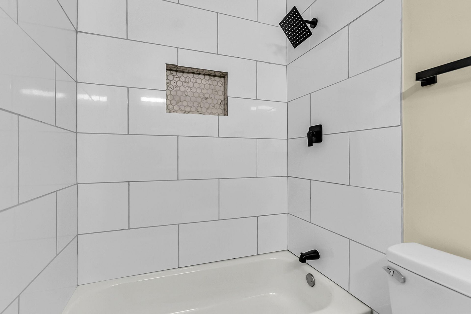 409 Robin Drive Photo 14