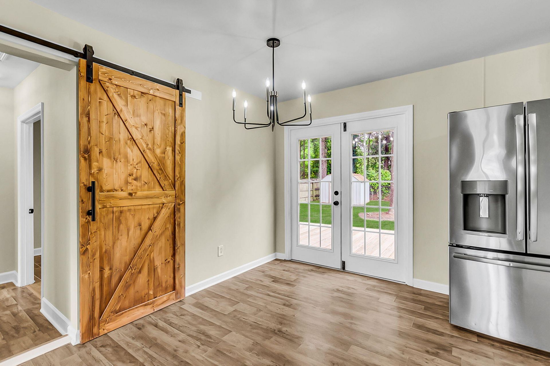 409 Robin Drive Photo 22