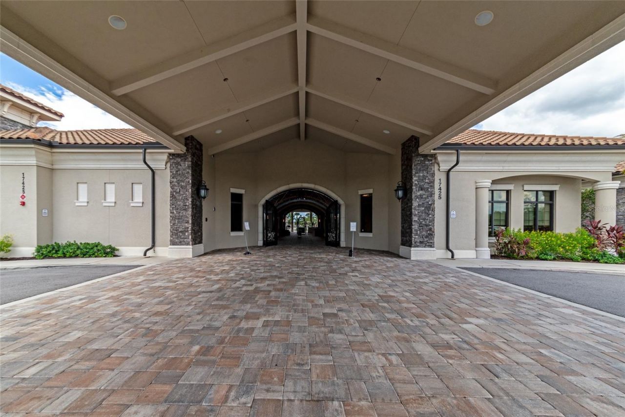 17810 Gawthrop Drive , Unit 305, Bradenton, FL 34211 Photo