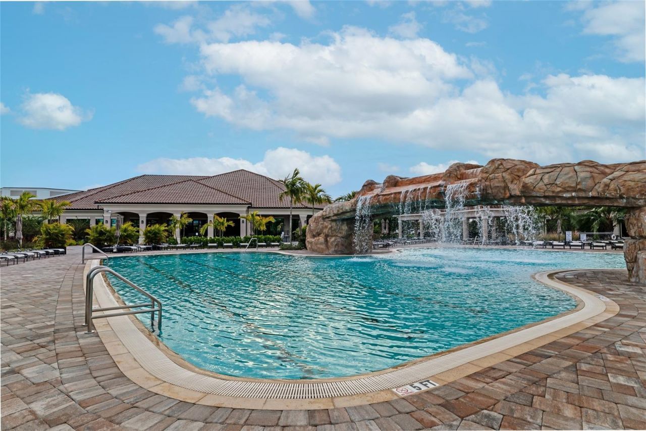 17810 Gawthrop Drive , Unit 305, Bradenton, FL 34211 Photo