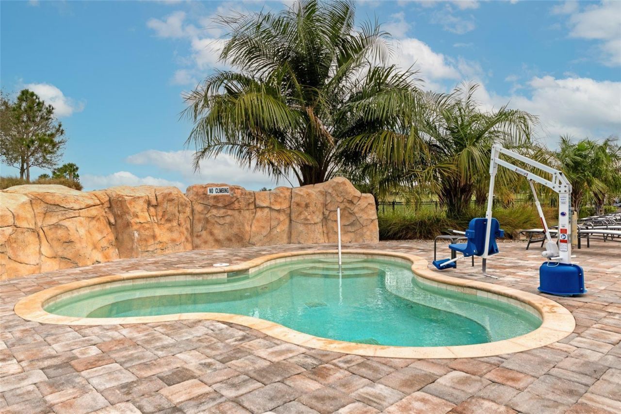 17810 Gawthrop Drive , Unit 305, Bradenton, FL 34211 Photo