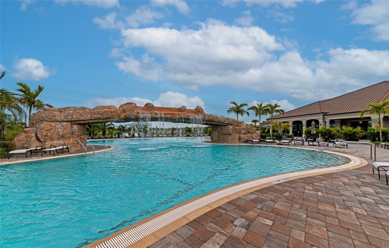 17810 Gawthrop Drive , Unit 305, Bradenton, FL 34211 Photo