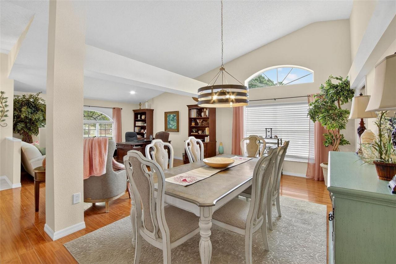 13029 Prestwick Drive , Riverview, FL 33579 Photo