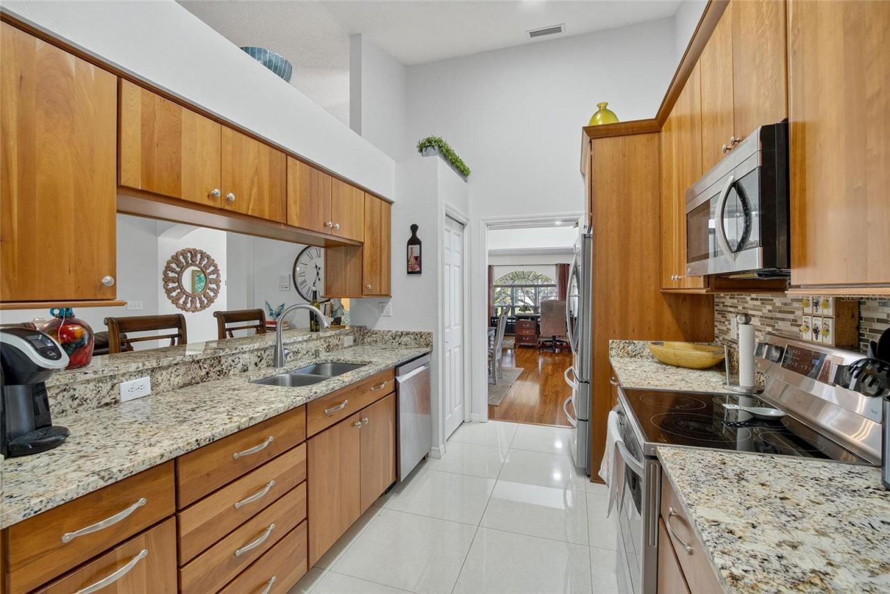13029 Prestwick Drive , Riverview, FL 33579 Photo