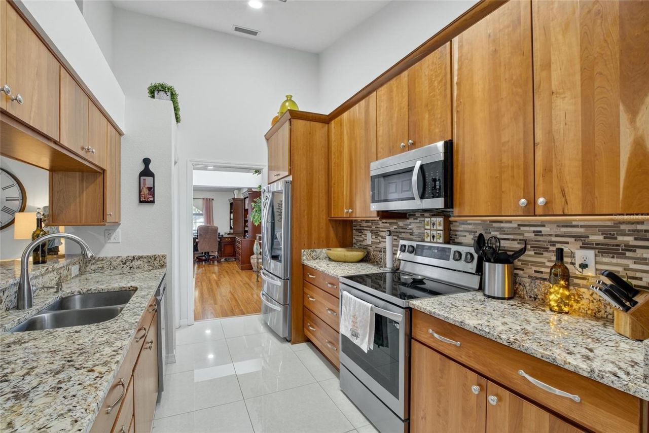 13029 Prestwick Drive , Riverview, FL 33579 Photo