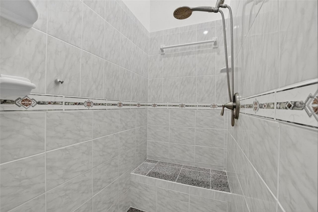 13029 Prestwick Drive , Riverview, FL 33579 Photo