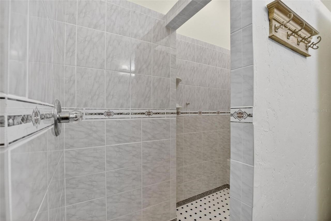 13029 Prestwick Drive , Riverview, FL 33579 Photo