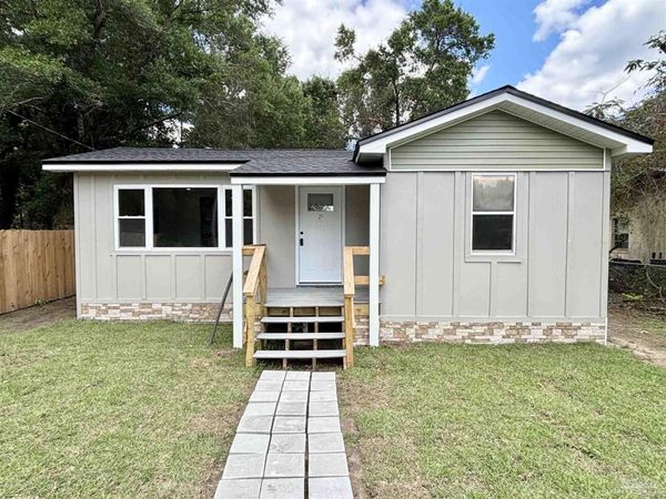 4312 Melton Rd, Milton, FL 32583
