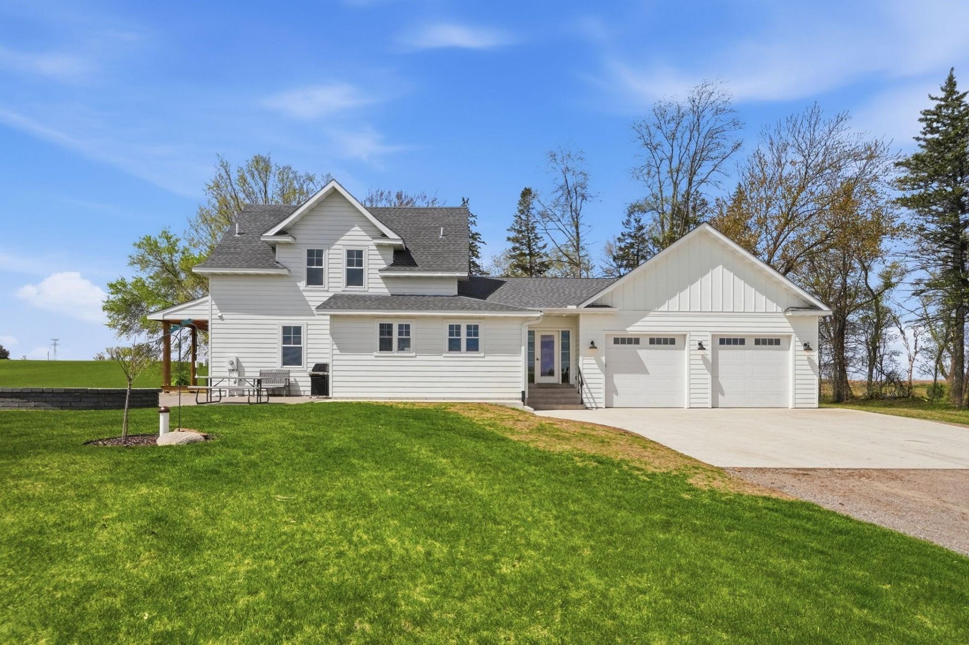 11798 5th Street NW, Cokato, MN 55321