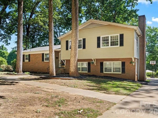 2010 Saratoga Drive, Unit 5, Gastonia, NC 28056