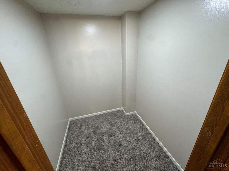 6954 Bridges Road, Anderson Twp, OH 45230 Photo 14
