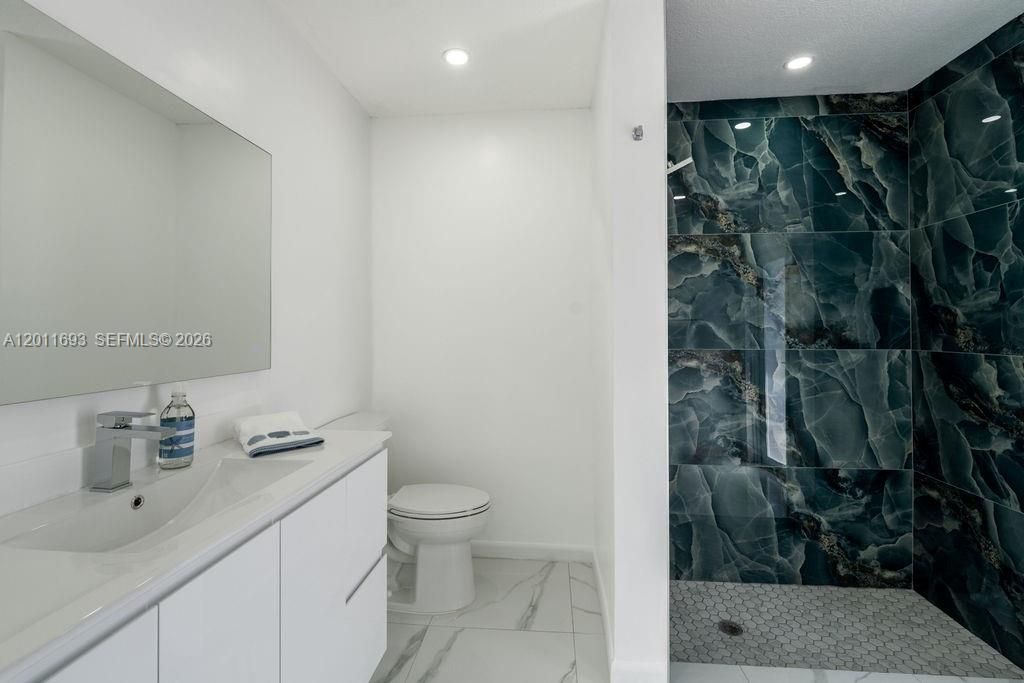 510 NW 97th Ter , Pembroke Pines, FL 33024 Photo