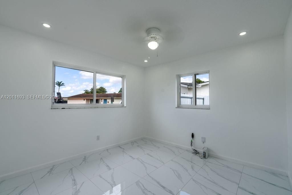 510 NW 97th Ter , Pembroke Pines, FL 33024 Photo