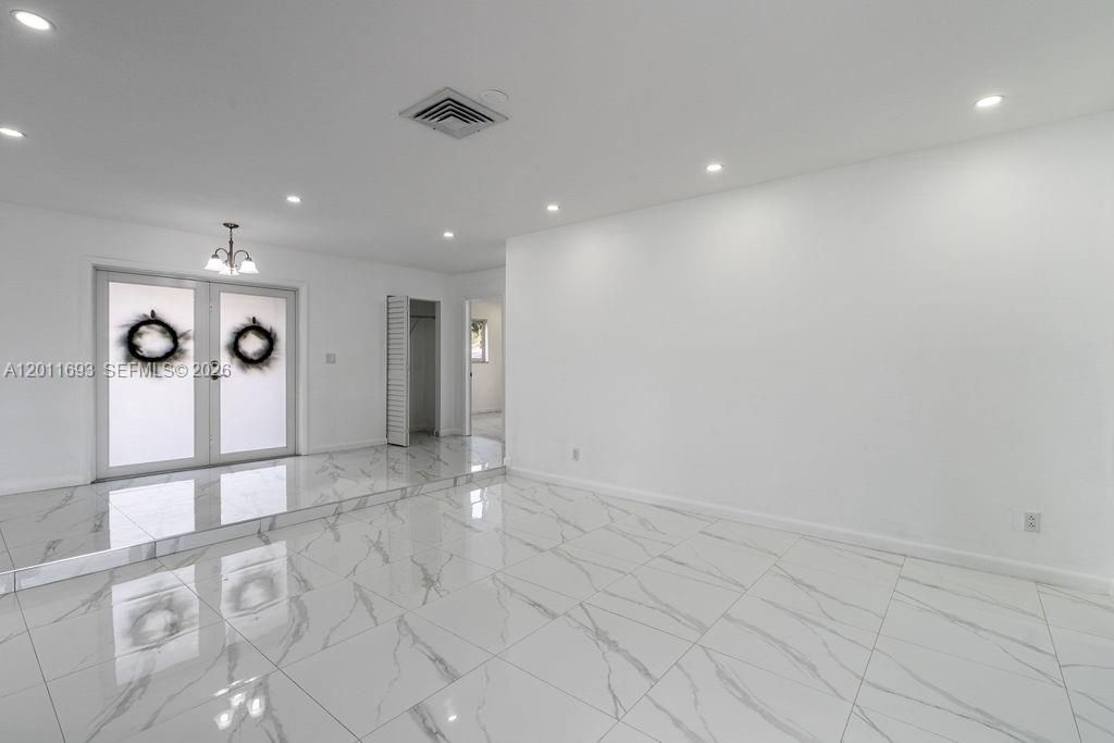 510 NW 97th Ter , Pembroke Pines, FL 33024 Photo