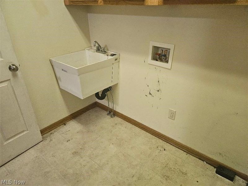 1206 Patriot Place SW, Massillon, OH 44647 Photo 13