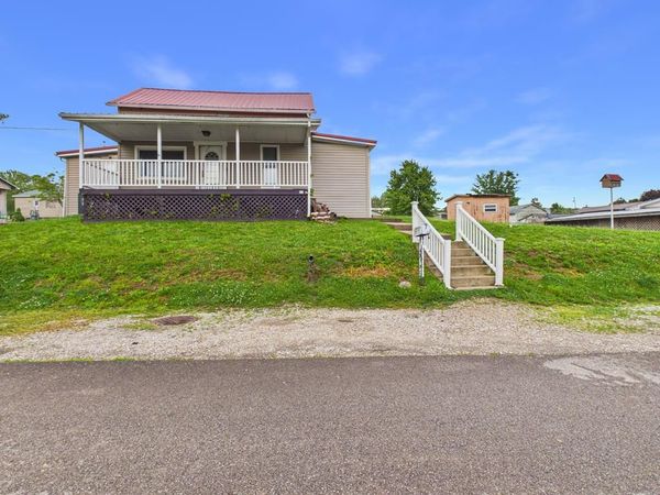 526 Maryland Avenue, Harrisville, WV 26362