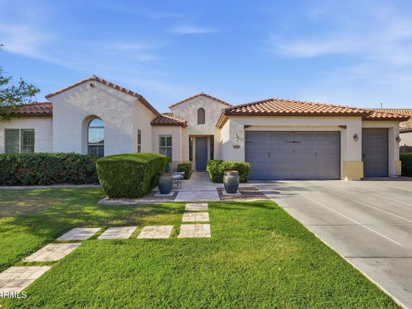 3732 E ELLIS Street, Mesa, AZ 85205