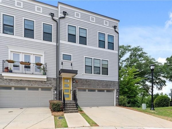 2087 Holtz Lane, Atlanta, GA 30318
