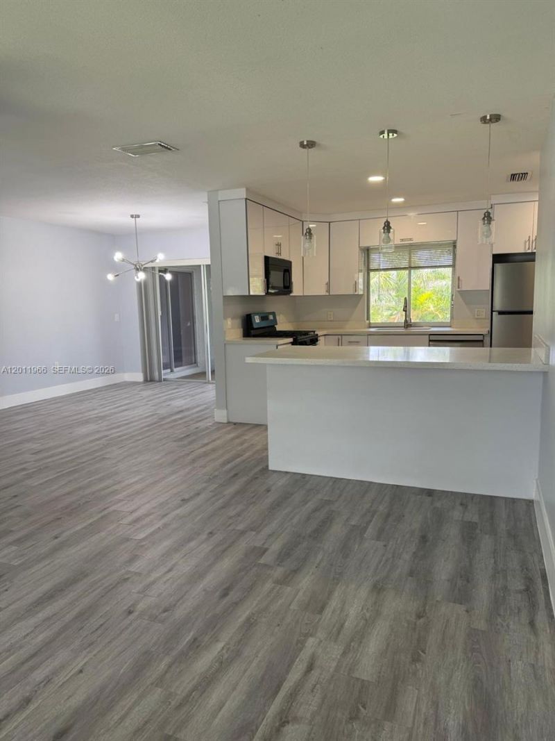 11500 NW 39th St , Sunrise, FL 33323 Photo