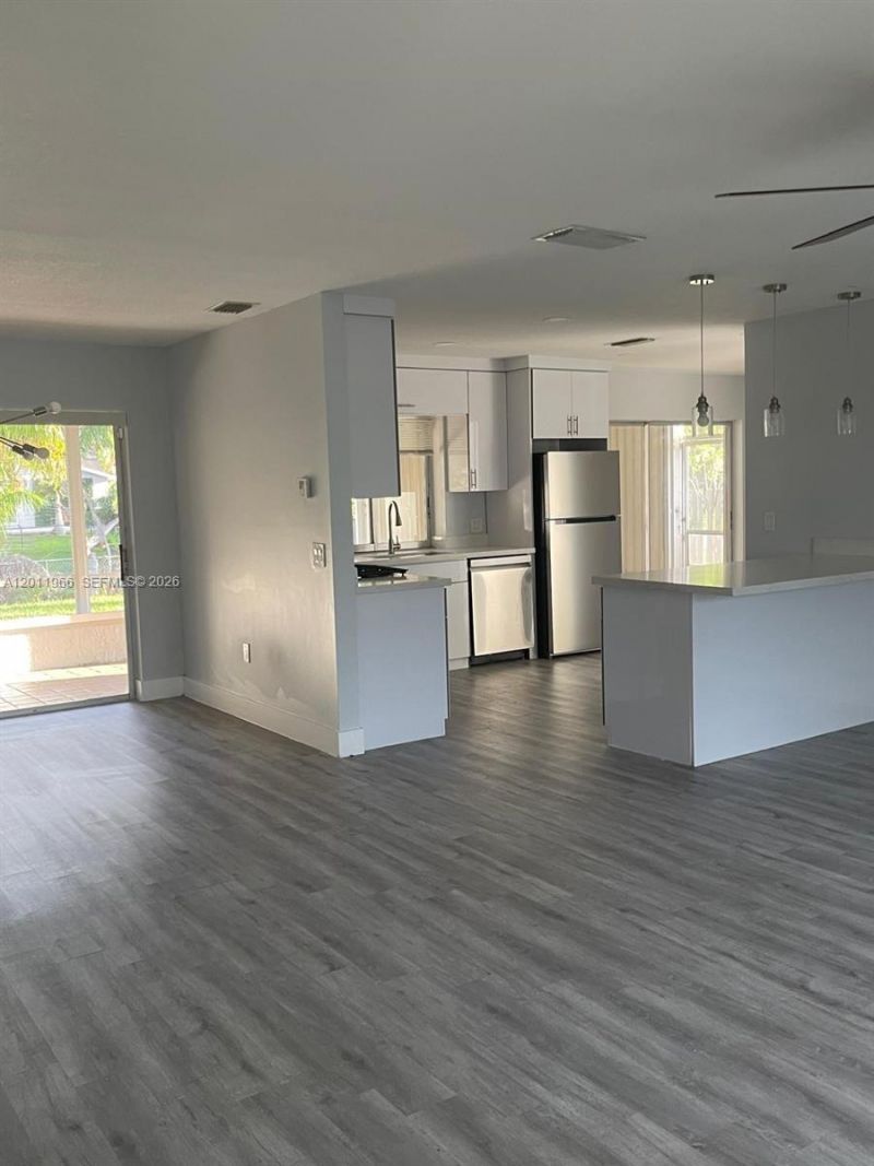 11500 NW 39th St , Sunrise, FL 33323 Photo