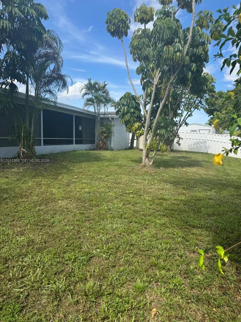 11500 NW 39th St , Sunrise, FL 33323 Photo