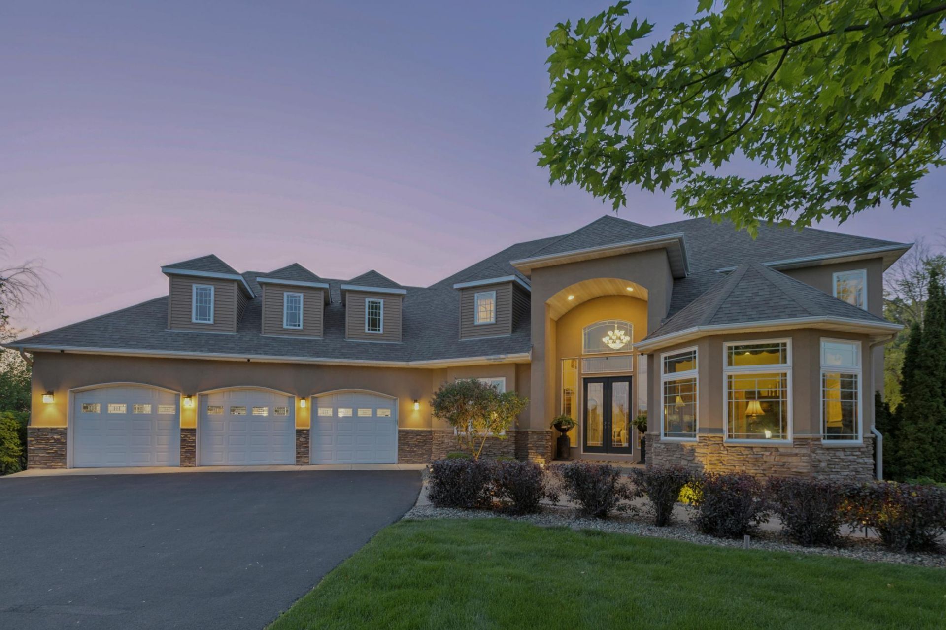 23840 Prairie Court, Belle Plaine, MN 56011