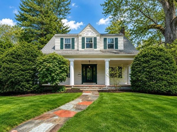 320 Quinobequin Rd, Newton, MA 02468