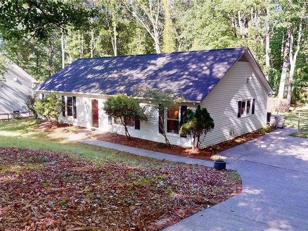 5308 Westrock Drive , Pfafftown, NC 27040