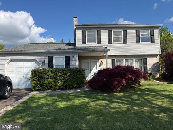 1549 BARNSWALLOW DRIVE, BENSALEM, PA 19020