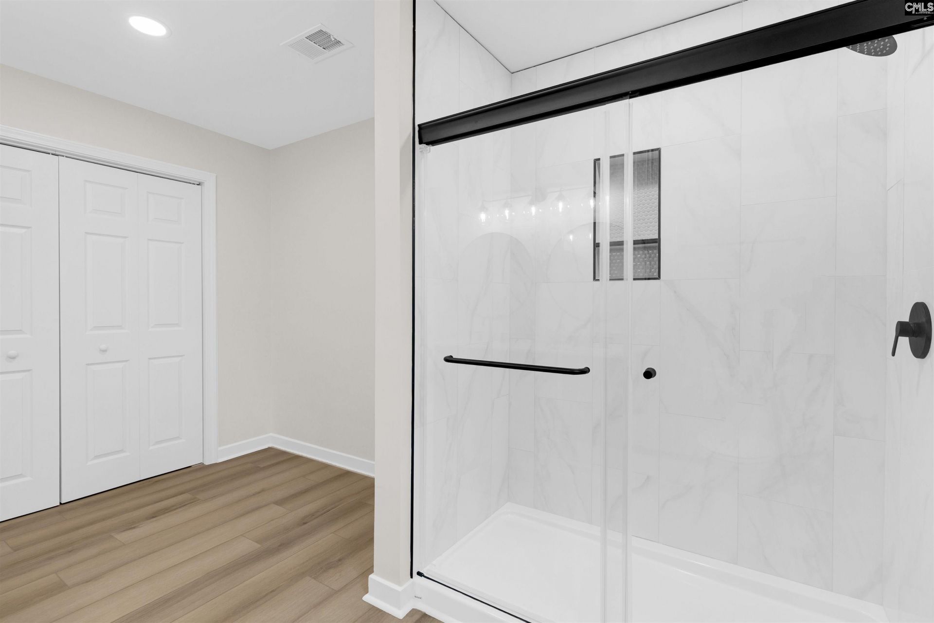1037 Naples Avenue  Photo 12