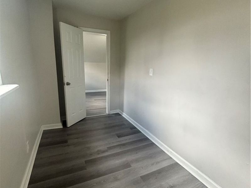 8706 Nevada Avenue, Cleveland, OH 44104 Photo 11