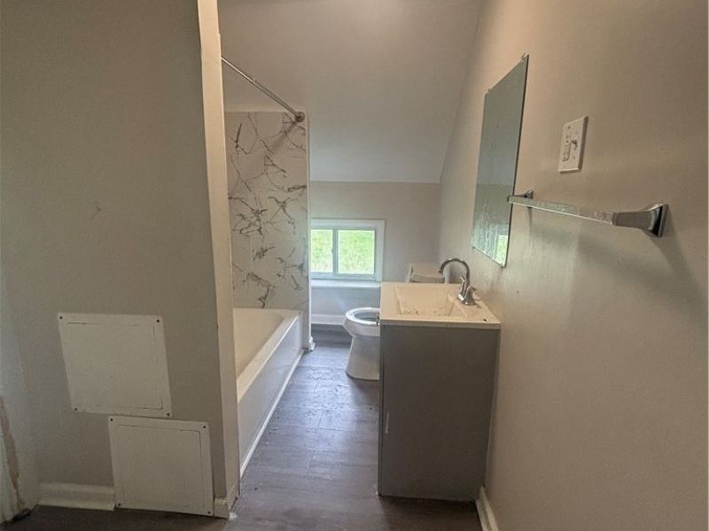 8706 Nevada Avenue, Cleveland, OH 44104 Photo 12