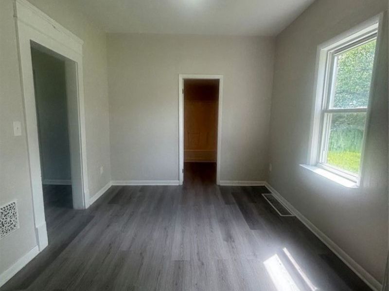 8706 Nevada Avenue, Cleveland, OH 44104 Photo 13