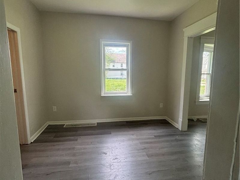 8706 Nevada Avenue, Cleveland, OH 44104 Photo 5