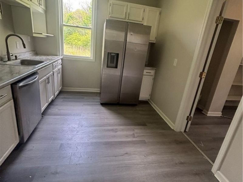 8706 Nevada Avenue, Cleveland, OH 44104 Photo 6